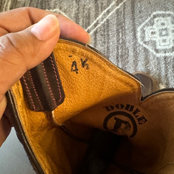 Western boots - Picture 2 of 7